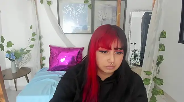 lussyevans24 online show from 8, 2, 2025