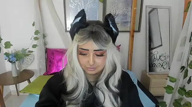 lussyevans24 online show from 12, 2, 2025