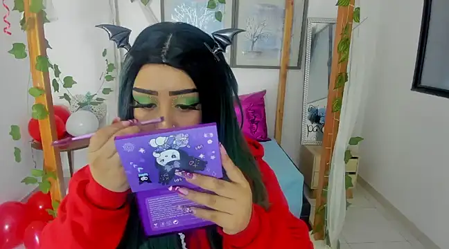 lussyevans24 online show from 19, 2, 2025