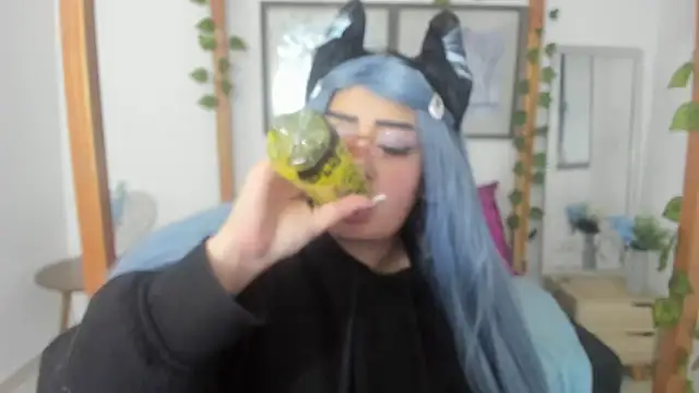 lussyevans24 online show from 17, 3, 2025