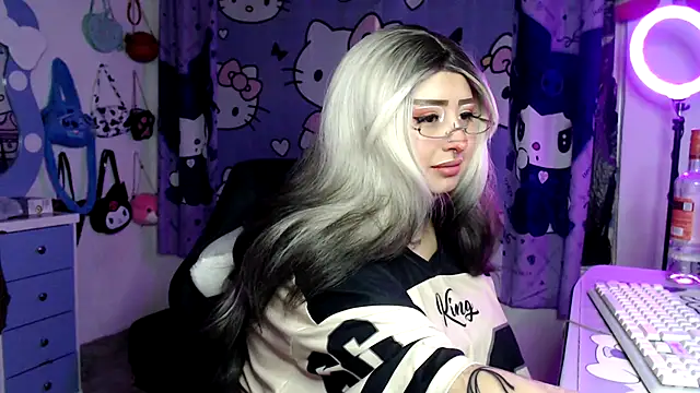 lussyevans24 online show from 9, 3, 2026