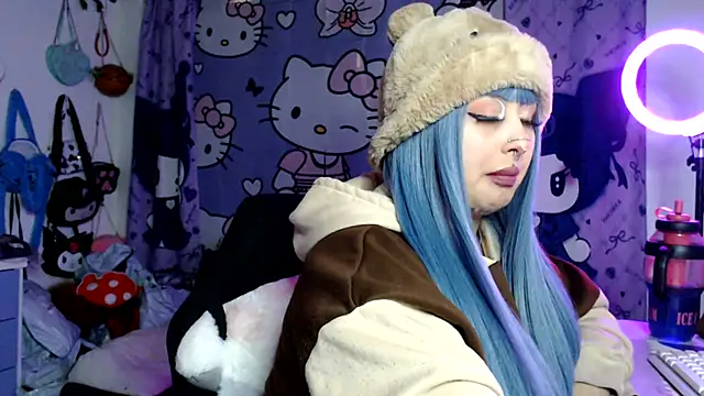 Snapshot of lussyevans24 chatting on 20, 7, 2026 lussyevans24 online show from 20, 7, 2026