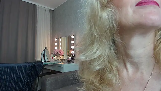 Snapshot of angelica_marquise chatting on 8, 3, 2025 angelica marquise online show from 8, 3, 2025