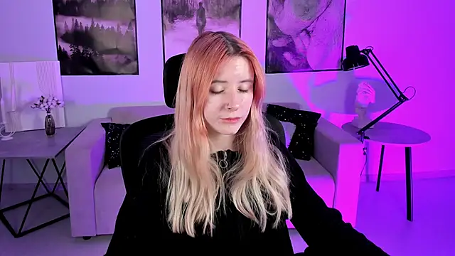 Snapshot of LexiWenford chatting on 9, 12, 2024 LexiWenford online show from 9, 12, 2024