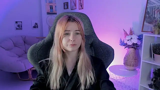 Snapshot of LexiWenford chatting on 16, 12, 2024 LexiWenford online show from 16, 12, 2024