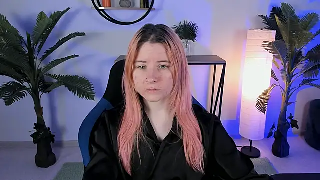 Snapshot of LexiWenford chatting on 27, 1, 2025 LexiWenford online show from 27, 1, 2025