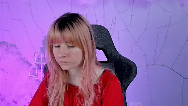 Snapshot of LexiWenford chatting on 14, 2, 2025 LexiWenford online show from 14, 2, 2025