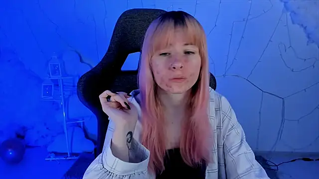 Snapshot of LexiWenford chatting on 17, 2, 2025 LexiWenford online show from 17, 2, 2025