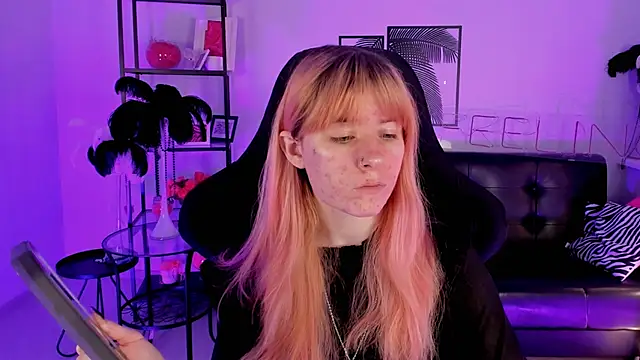 Snapshot of LexiWenford chatting on 20, 2, 2025 LexiWenford online show from 20, 2, 2025