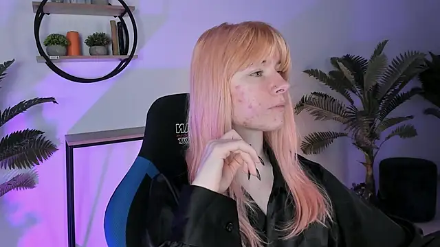 Snapshot of LexiWenford chatting on 3, 3, 2025 LexiWenford online show from 3, 3, 2025