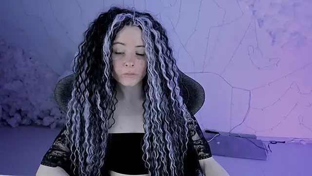 Snapshot of LexiWenford chatting on 18, 3, 2025 LexiWenford online show from 18, 3, 2025