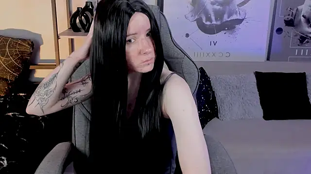 Snapshot of LexiWenford chatting on 14, 10, 2025 LexiWenford online show from 14, 10, 2025