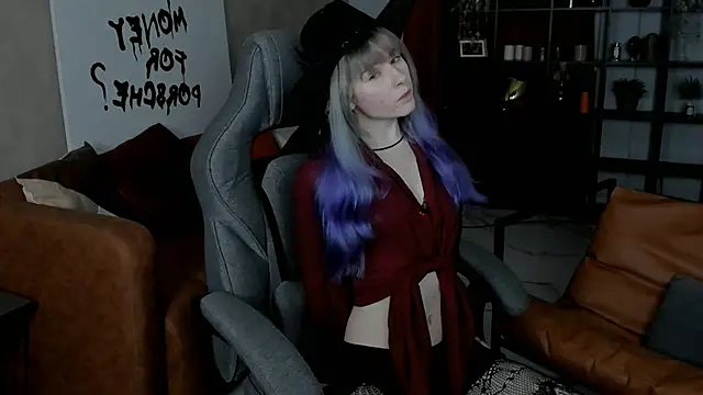 Snapshot of LexiWenford chatting on 29, 10, 2025 LexiWenford online show from 29, 10, 2025