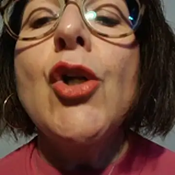 Viola8p online show from 8, 11, 2025