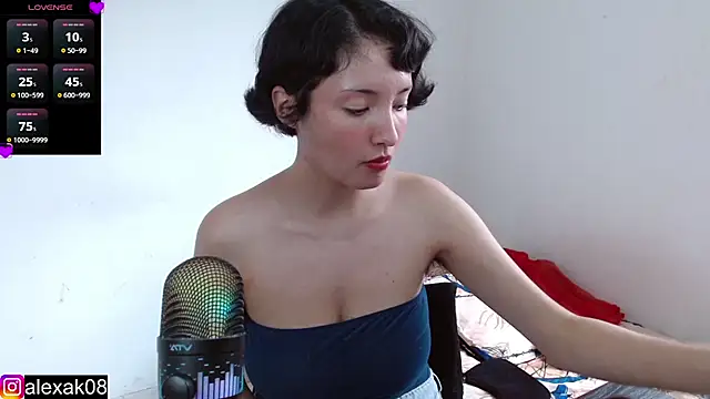 Snapshot of alexaa08 chatting on 20, 2, 2025 alexaa08 online show from 20, 2, 2025