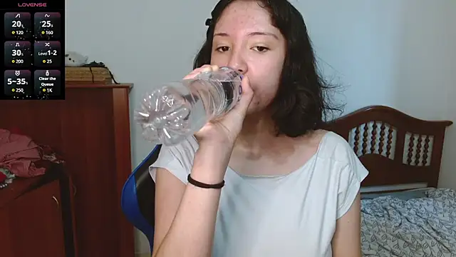 Snapshot of alexaa08 chatting on 25, 11, 2025 alexaa08 online show from 25, 11, 2025