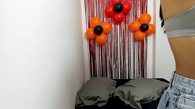 monse 02 online show from 1, 11, 2025