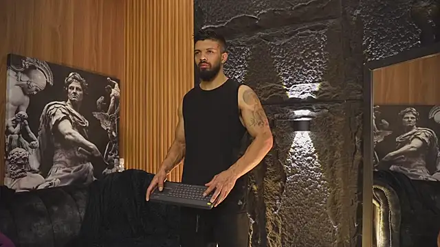 DannSaenz online show from 23, 10, 2025