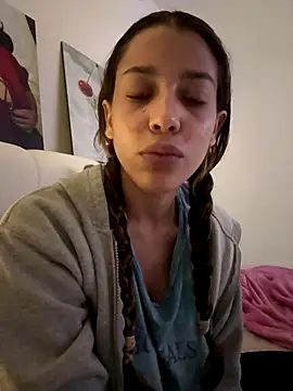 DanielaSaenz0 online show from 13, 10, 2025