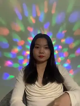 Maeve2k5 online show from 29, 12, 2024