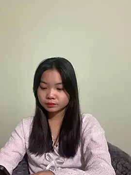 Maeve2k5 online show from 1, 1, 2025