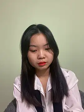 Maeve2k5 online show from 8, 1, 2025