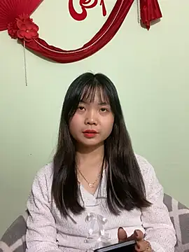 Maeve2k5 online show from 17, 2, 2025