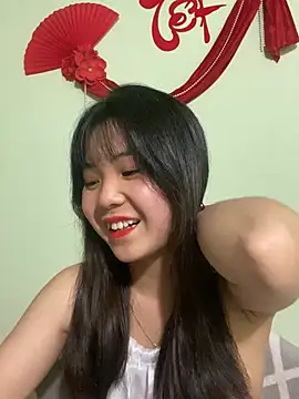 Maeve2k5 online show from 1, 3, 2025