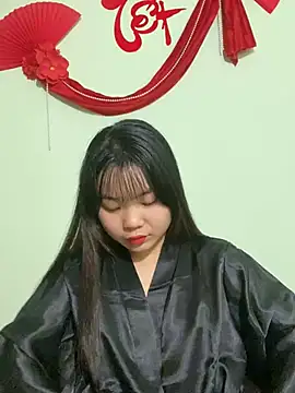 Maeve2k5 online show from 2, 3, 2025