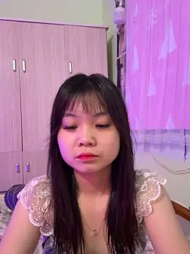 Maeve2k5 online show from 15, 10, 2025