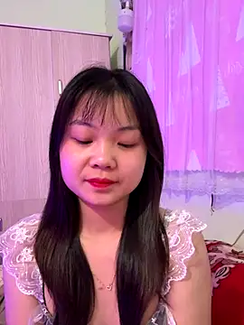 Maeve2k5 online show from 25, 10, 2025