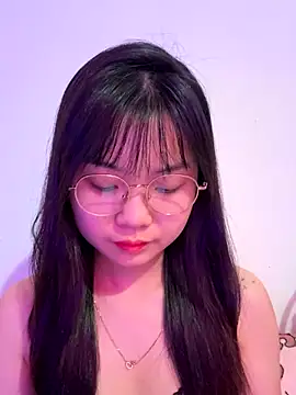 Maeve2k5 online show from 3, 12, 2025