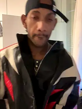 Snapshot of esteraulxxx chatting on 18, 9, 2025 esteraulxxx online show from 18, 9, 2025