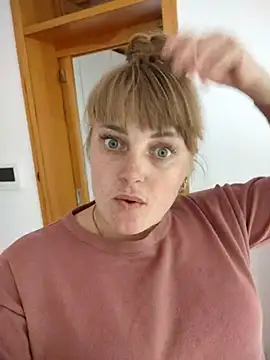 CoddessCrystal online show from 15, 9, 2025