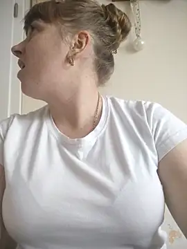 CoddessCrystal online show from 9, 2, 2026