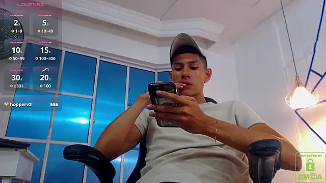 Snapshot of Valerio_20 chatting on 10, 12, 2024 Valerio 20 online show from 10, 12, 2024