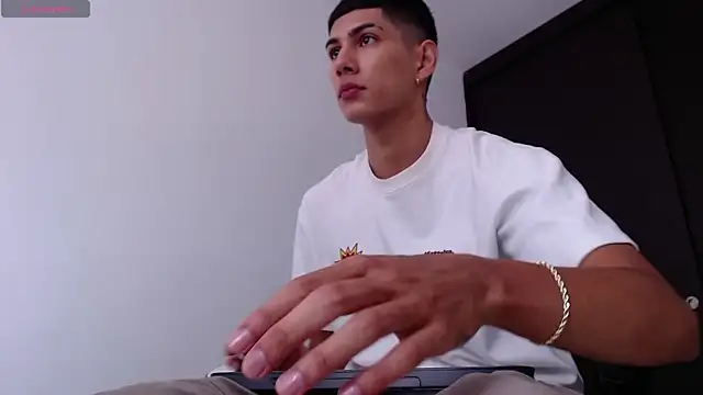 Snapshot of Valerio_20 chatting on 11, 2, 2025 Valerio 20 online show from 11, 2, 2025