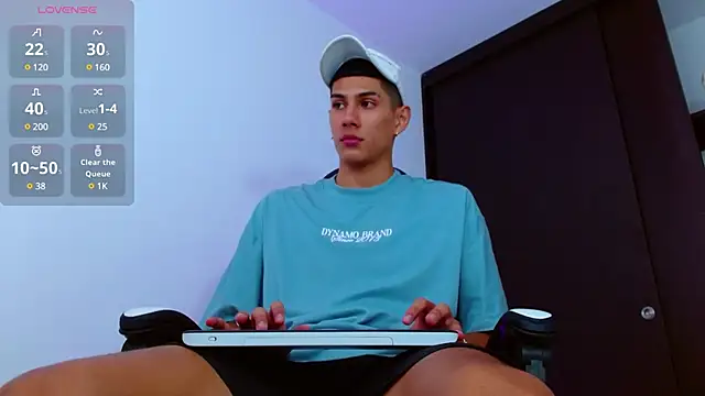 Snapshot of Valerio_20 chatting on 15, 2, 2025 Valerio 20 online show from 15, 2, 2025