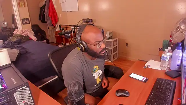 MrChuckDailyXXX online show from 11, 1, 2025