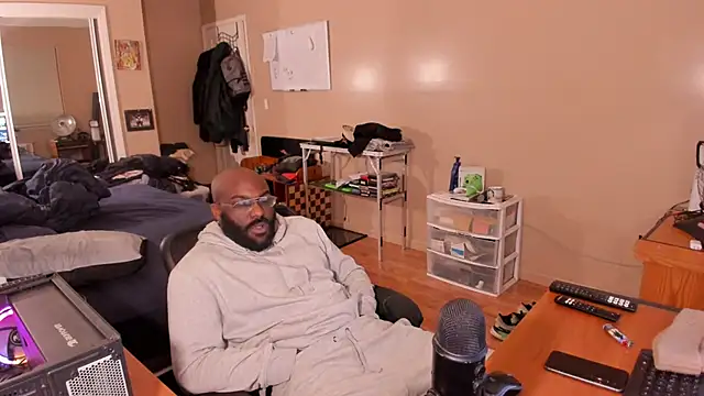 MrChuckDailyXXX online show from 15, 2, 2025