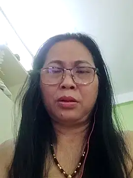 Snapshot of Hangem111 chatting on 19, 5, 2026 Hangem111 online show from 19, 5, 2026