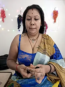 YOUR LOVELY-40 online show from 1, 11, 2025