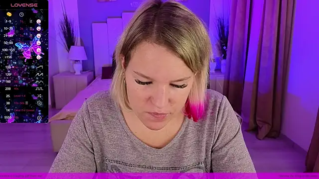 EVAshinyGIRL online show from 20, 12, 2024