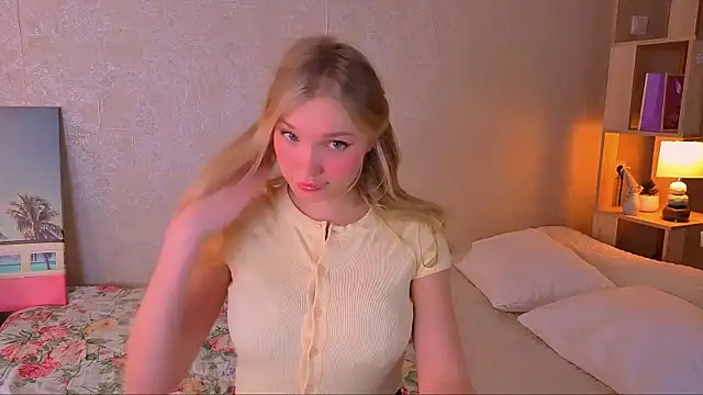 BoysLoveBlondee online show from 18, 2, 2026