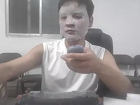 kisstoyousoon2024 online show from 3, 12, 2025