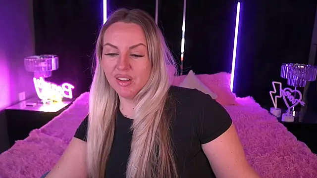 KiraCandyS online show from 27, 1, 2025