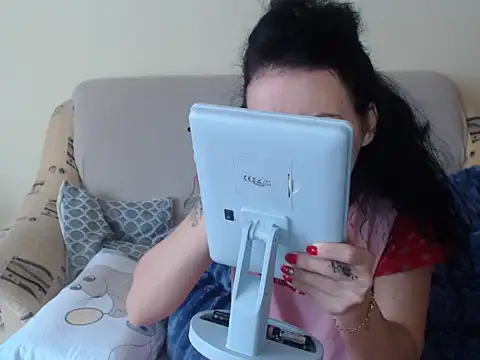 Emmatoo online show from 7, 2, 2026