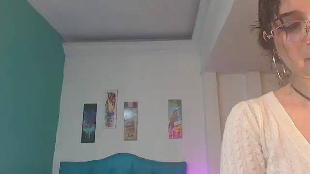 Snapshot of Cinthya-Gomez6 chatting on 11, 3, 2025 Cinthya-Gomez6 online show from 11, 3, 2025