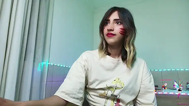 Snapshot of linnie_ chatting on 19, 9, 2025 linnie online show from 19, 9, 2025