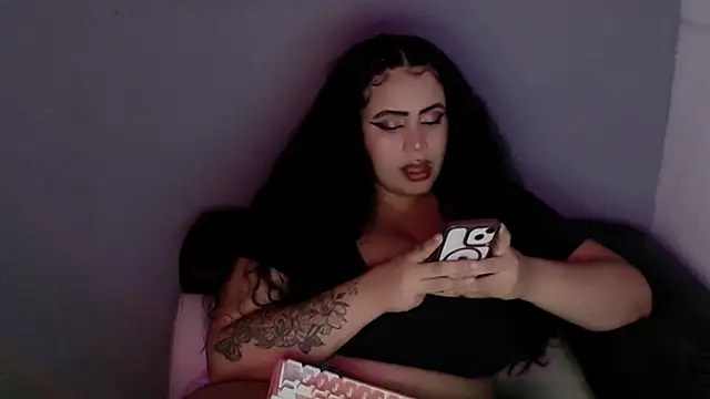 Emmacamille online show from 22, 10, 2025